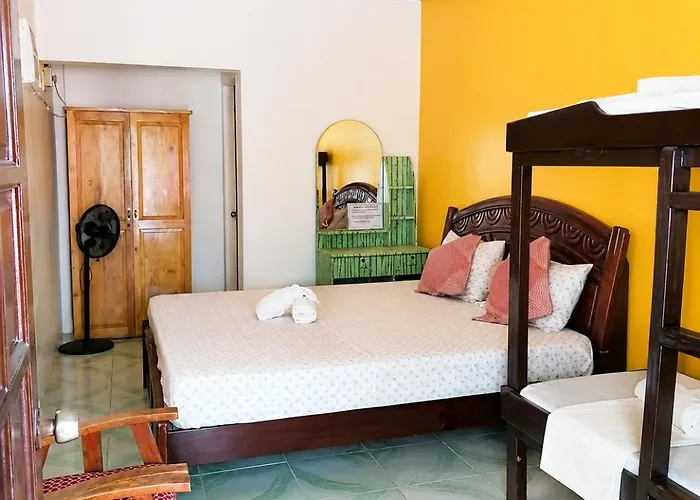 Inn Guanna's Place & Restaurant 2*