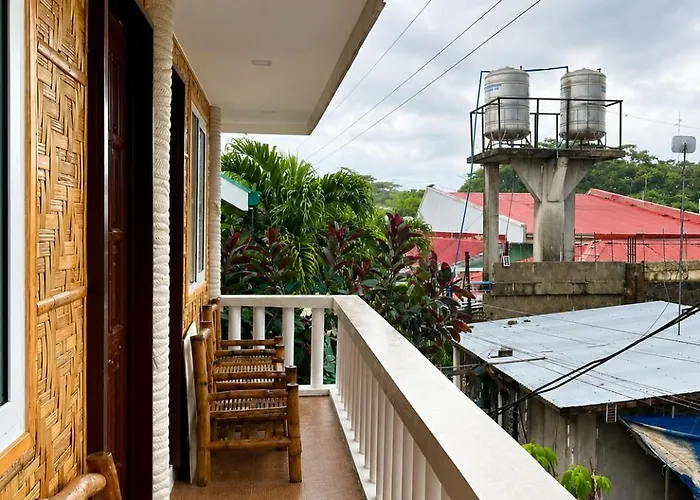 Guanna's Place & Restaurant Inn