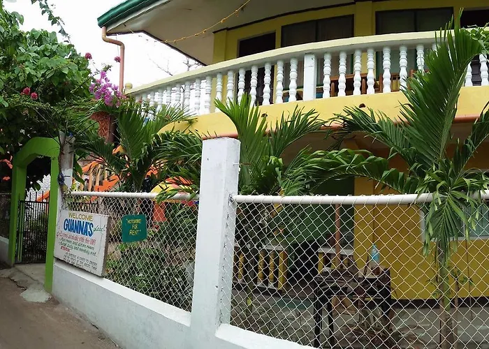 Guanna's Place & Restaurant Inn 2*